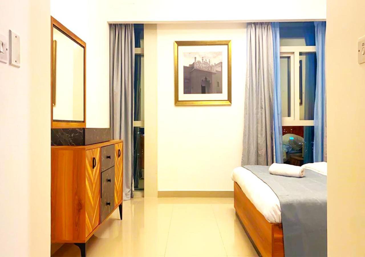 Sea View Cozy 2bhk Al Reem 6ppl - Than 10 Days Free Transportation From Airport- Apartment *
